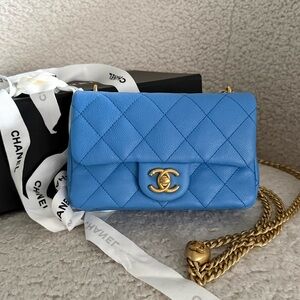 BNIB Chanel Sweet Heart Chain Flap Bag Quilted Caviar